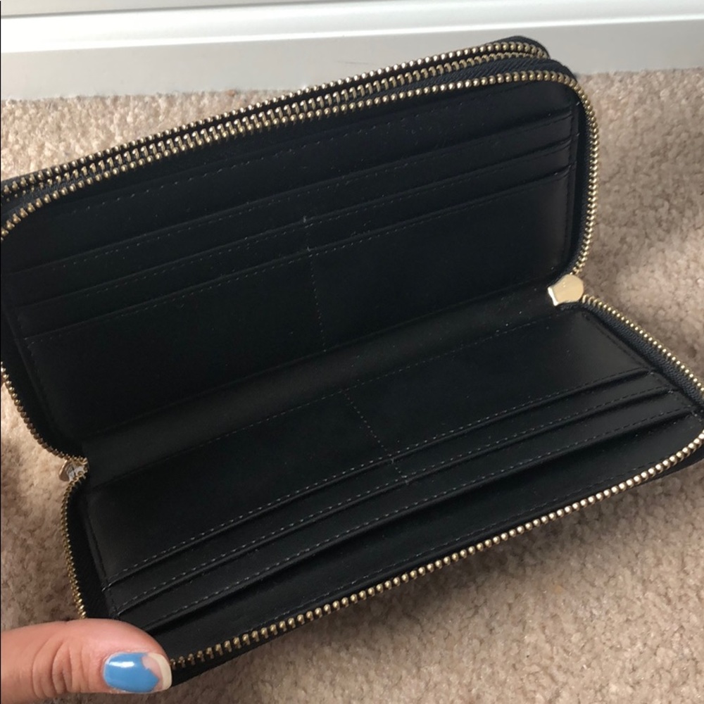 Wallet - Picture 2 of 5